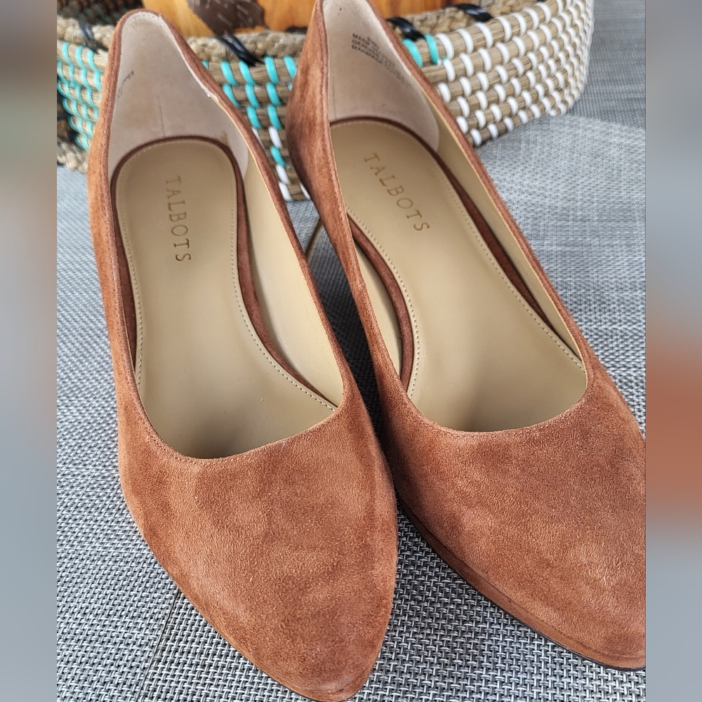 Talbots Women's Chestnut Brown Suede Wedge Pumps Size 9.5N
